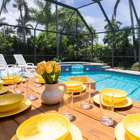 Fabulous 5Br & 3Ba Villa Near Hollywood Beach